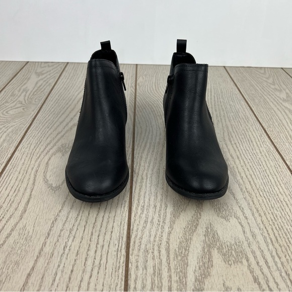 Sun + Stone Women's Cadee Ankle Booties 6.5 Black Faux Leather $50 - Picture 2 of 10